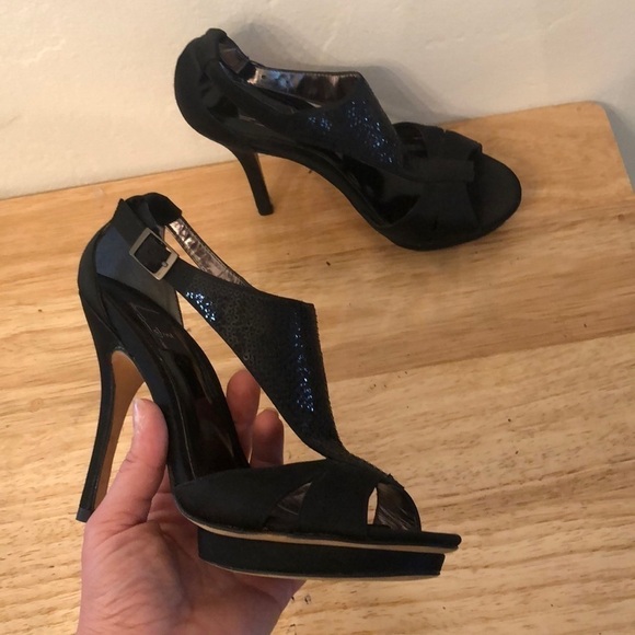 Glint Gillian Black Sequin and Satin Heels Size 6 - Picture 3 of 12